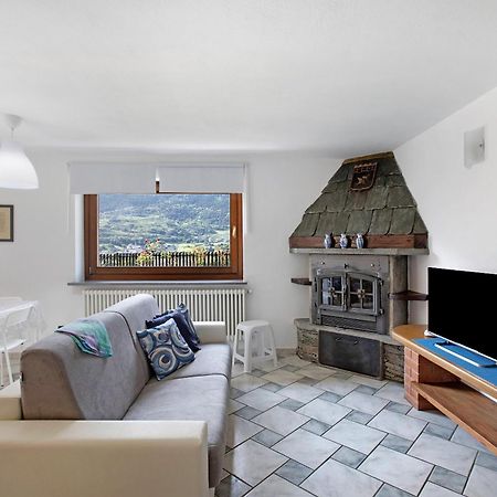 Casa Sabrina - Appartamento Blu Aosta Exteriör bild