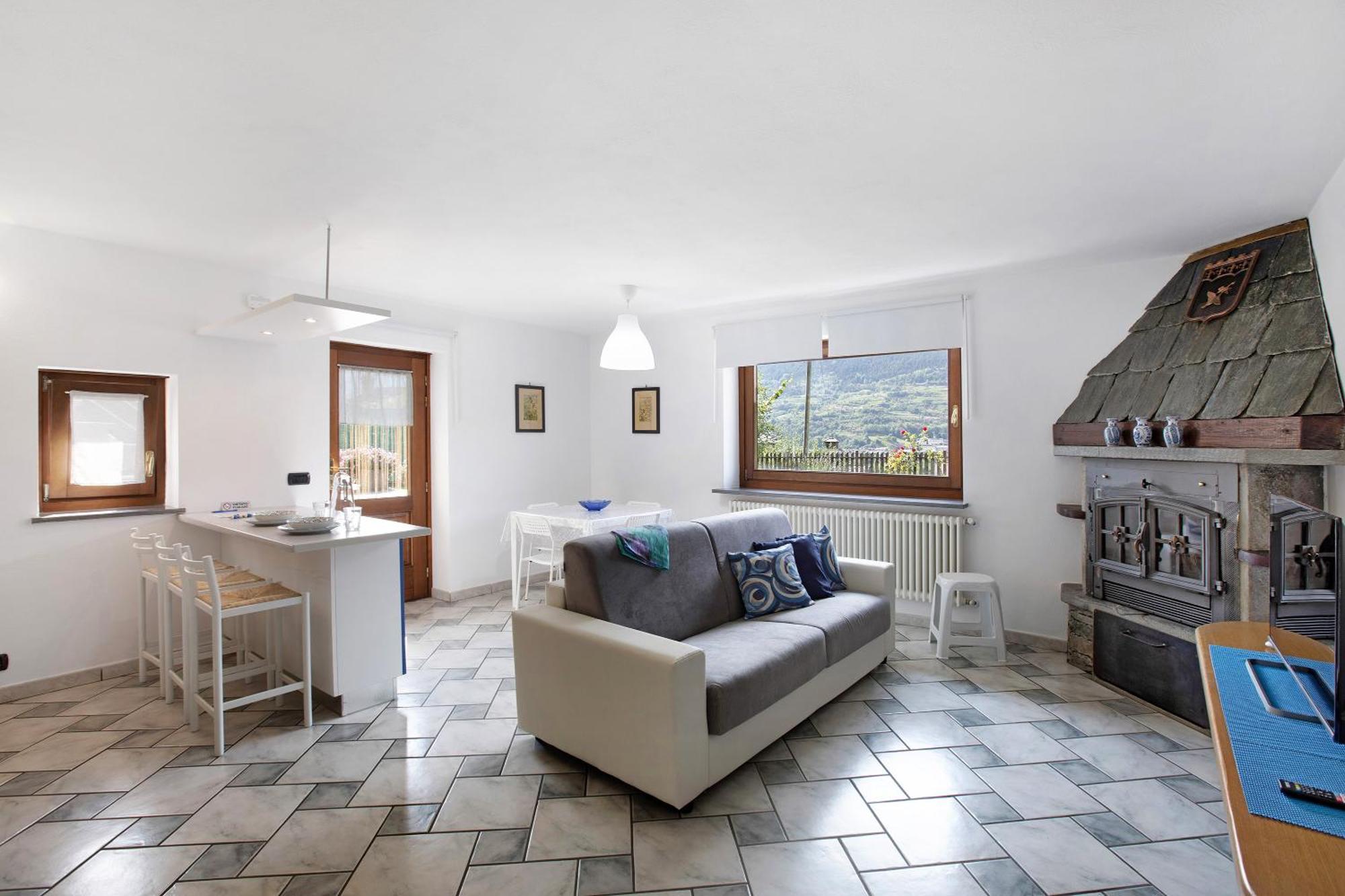 Casa Sabrina - Appartamento Blu Aosta Exteriör bild